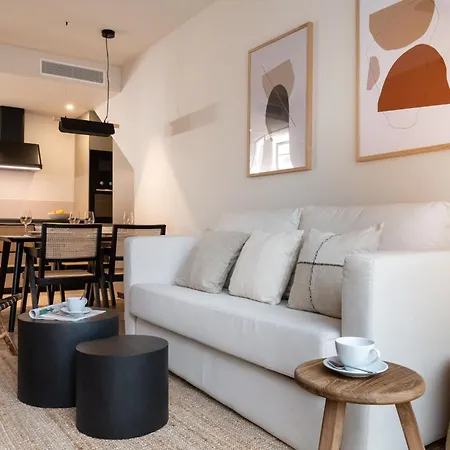 Robles Suite Apartment With Jacuzzi And Private Parking Seville Exterior photo