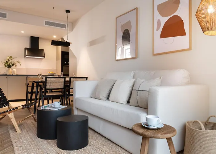 Robles Suite Apartment With Jacuzzi And Private Parking